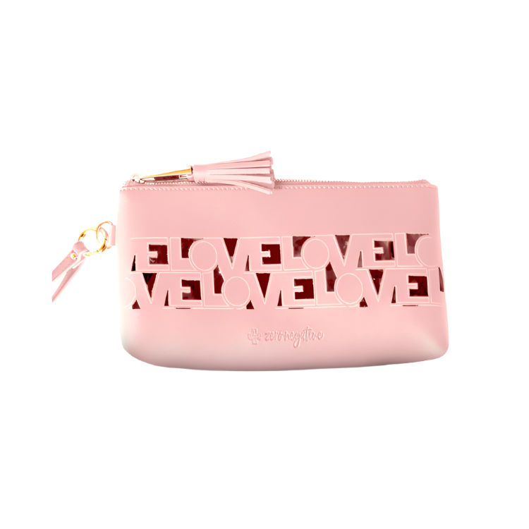 LOVE CLUTCH