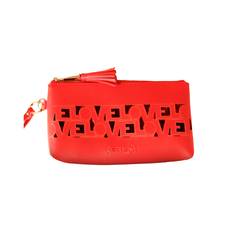LOVE CLUTCH