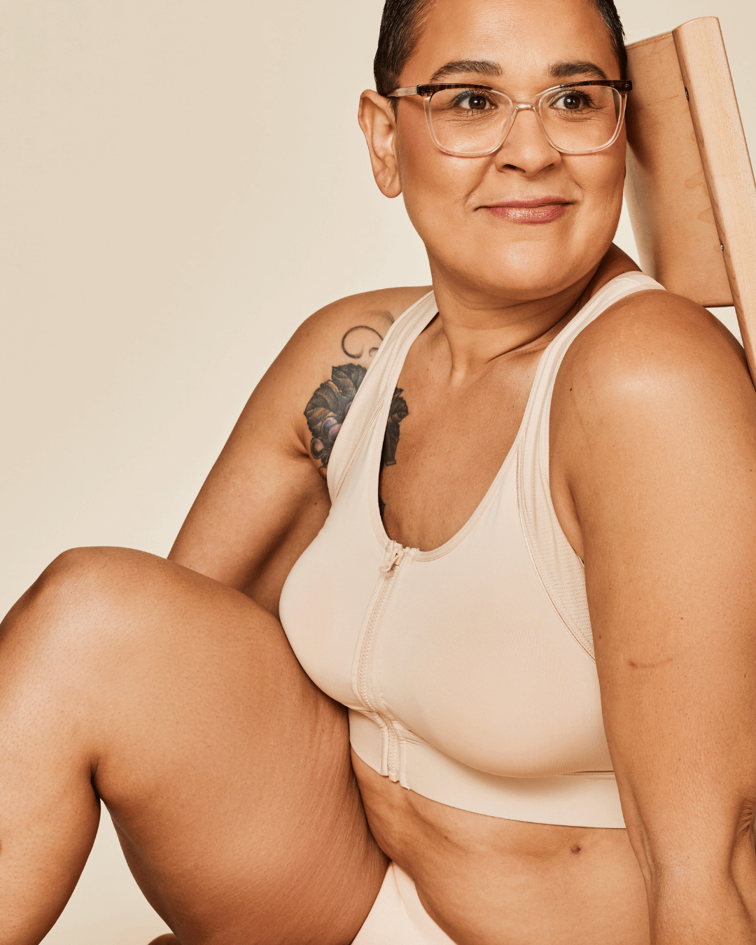 Hero Front‑Closure Sports Bra - Buff