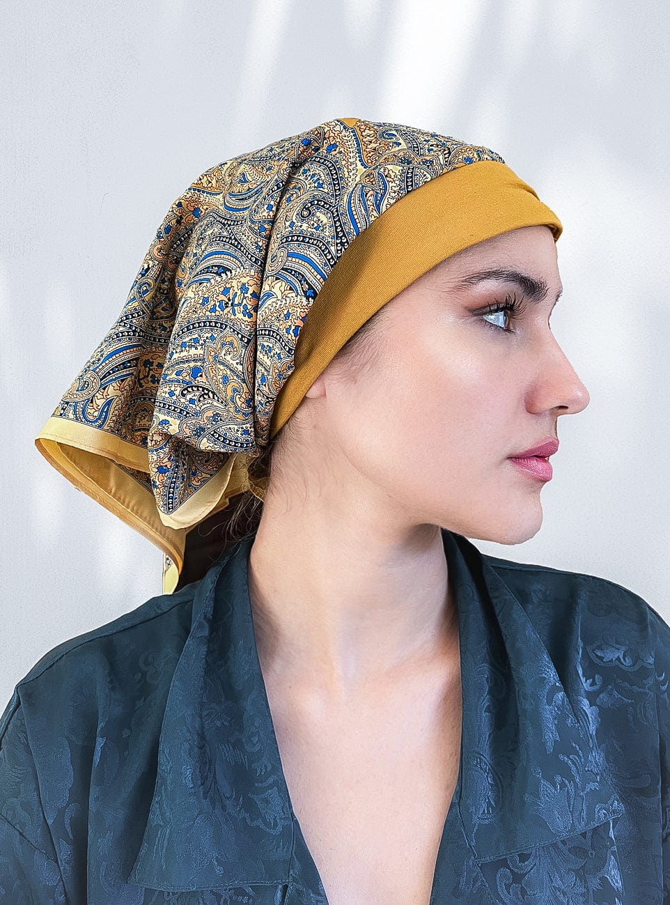 Retro Kerchief Headscarf - Gold Paisley
