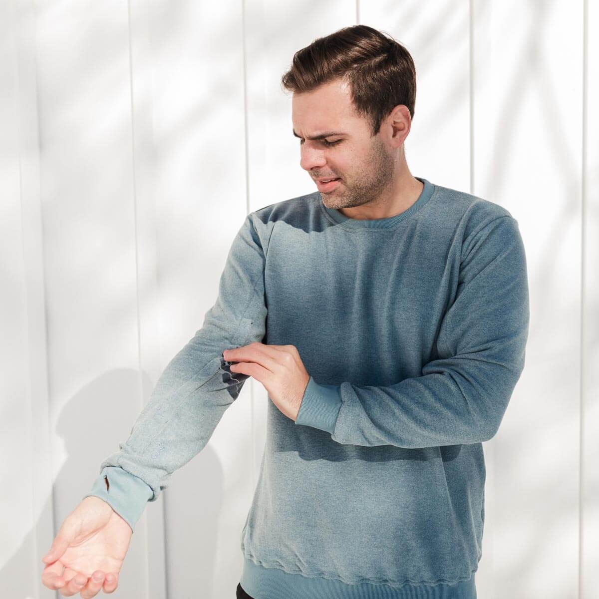 IV Crewneck