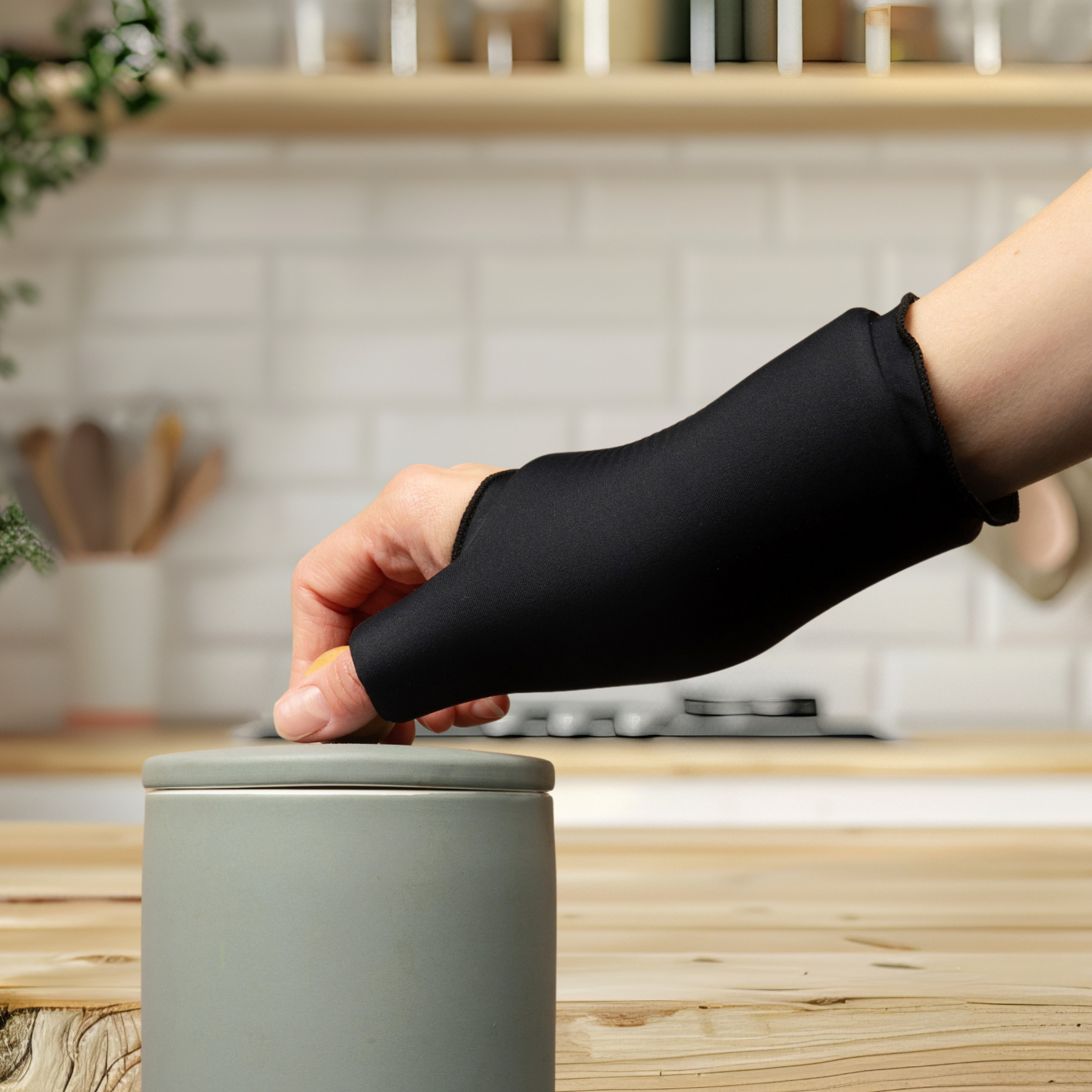 Cooling Compression Sleeve For Thumb & Wrist