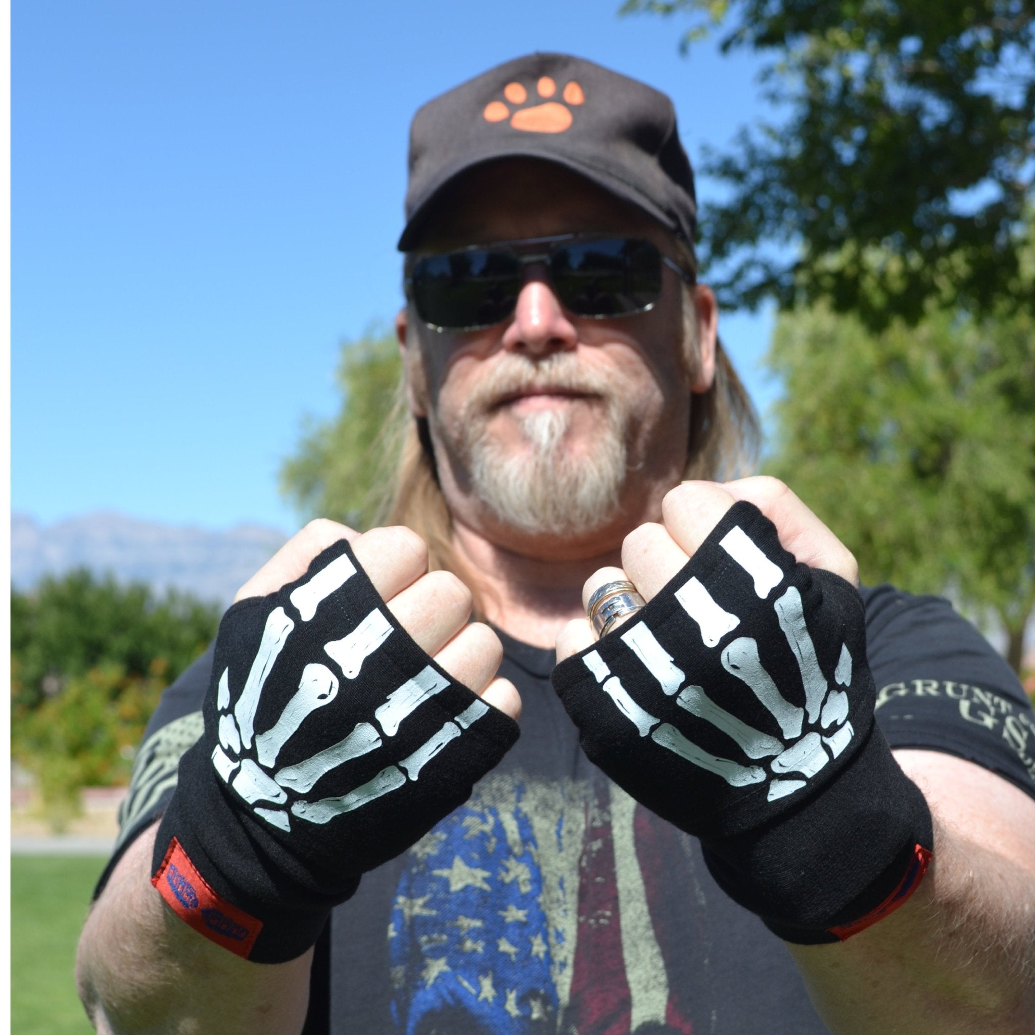 SKELLYHANDS FLIPMITS