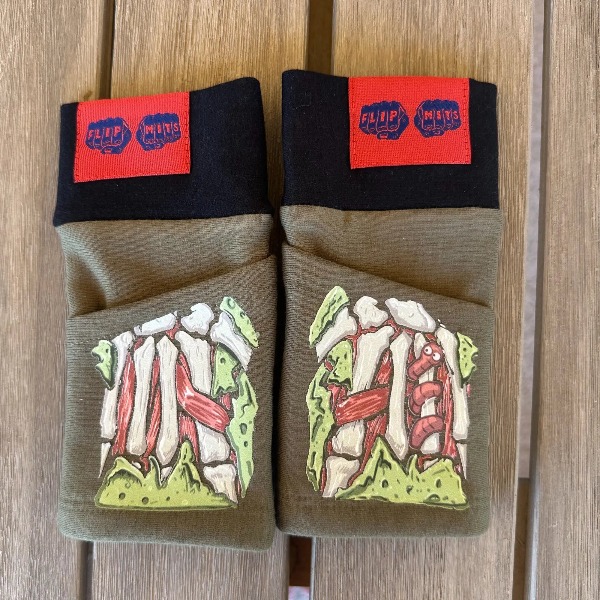 ZOMBIE-HANDS FLIPMITS